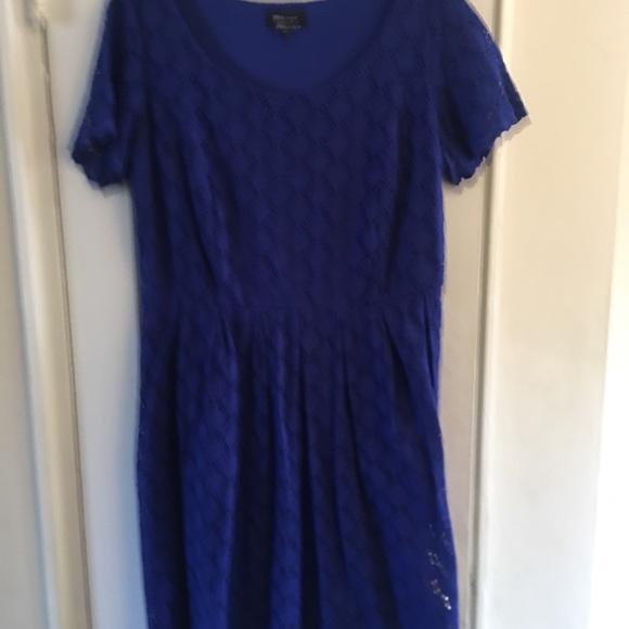 RN Studio by Ronni Nicole Oval Lace Sheath Dress - Picture 1 of 4